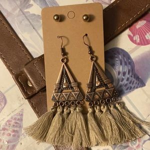 🤎NWT.Boho Earrings 2 pairs 🤎
